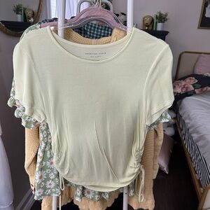 American Eagle Outfitters Light Yellow Short Sleeve Tee